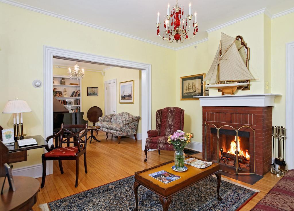Kennebec Inn Бат Экстерьер фото